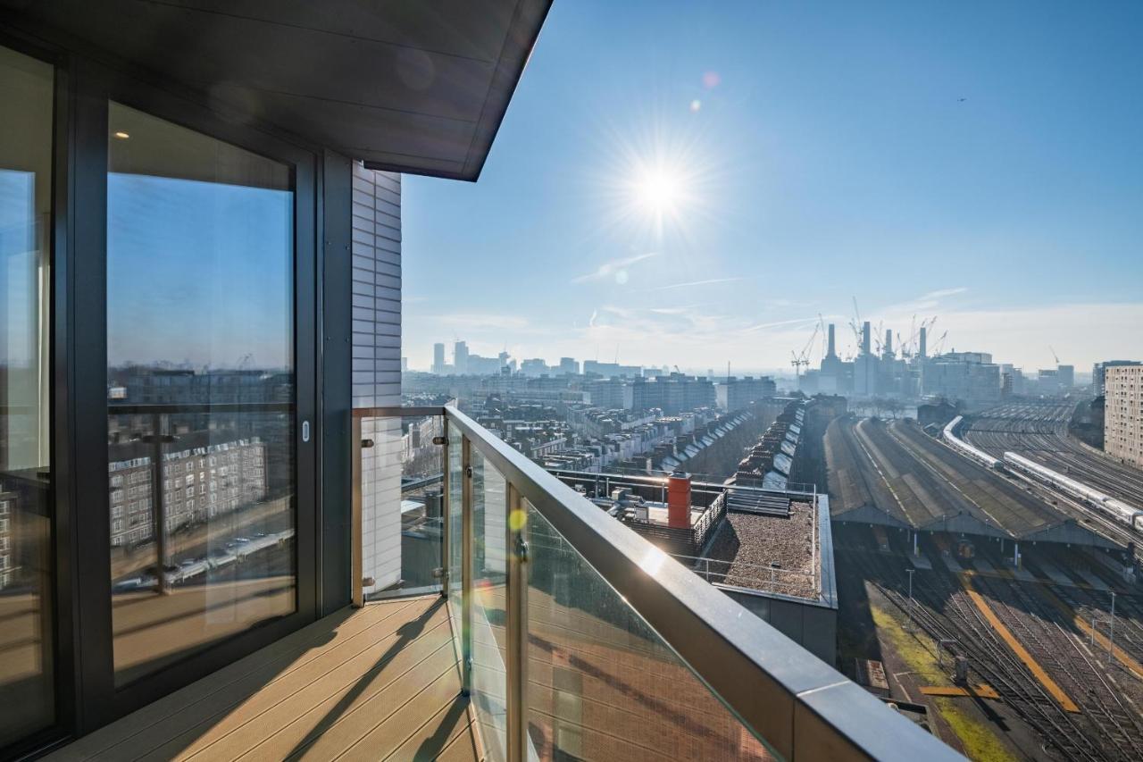 Modern Family Home Close To Victoria Station By Underthedoormat London Kültér fotó