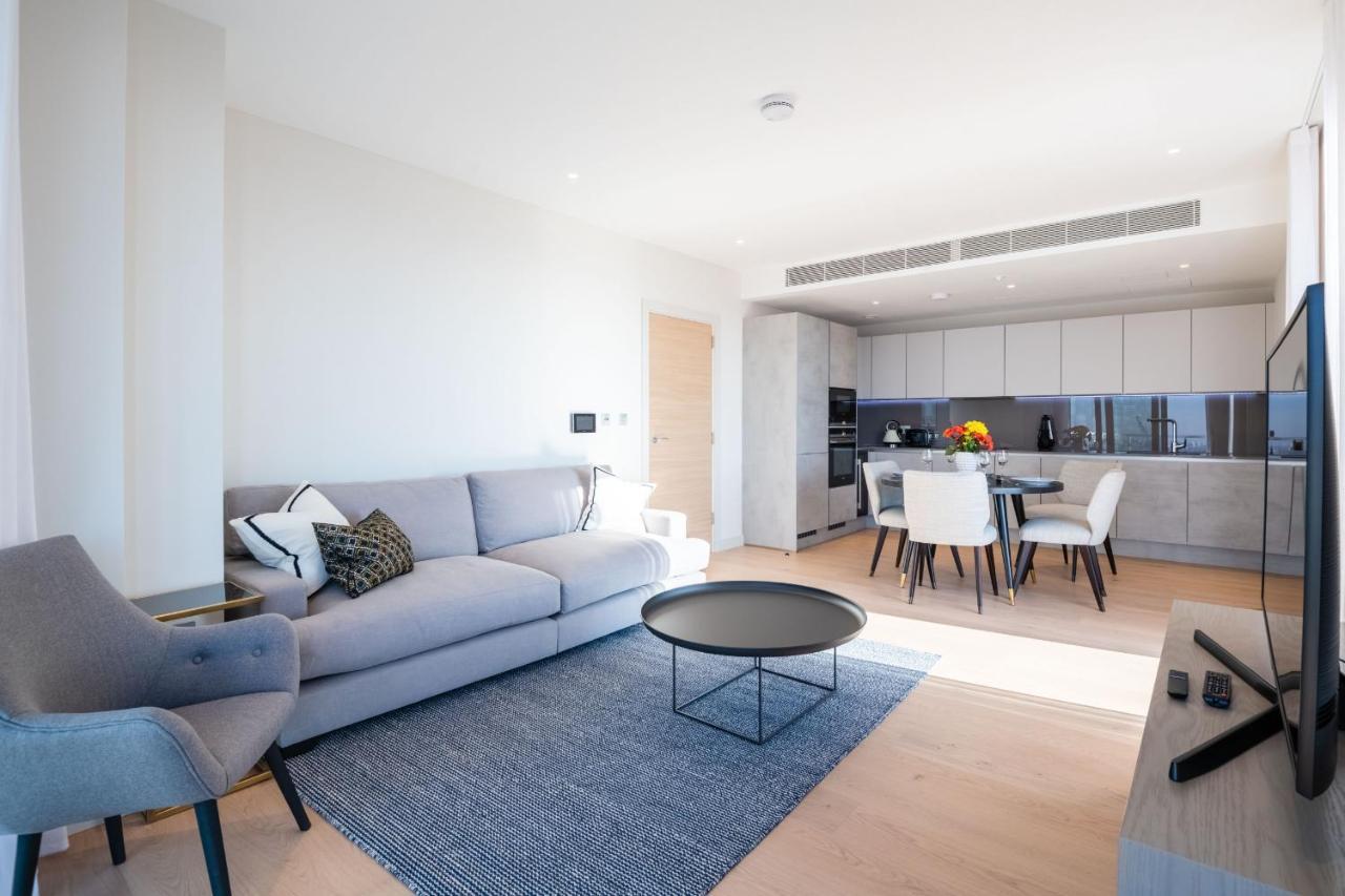 Modern Family Home Close To Victoria Station By Underthedoormat London Kültér fotó